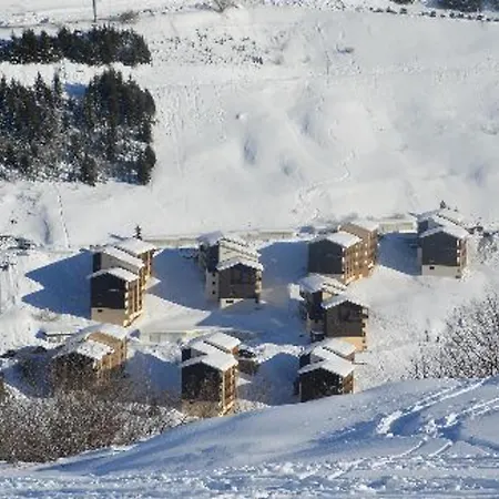 Cosy A 50m Des Pistes, 2 Pieces Pour 6 Personnes, Balcon Et Services Disponibles - Fr-1-452-205 *